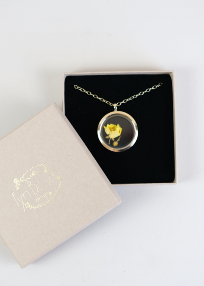 Alternative view of Floating Flora Glass Pendant Gold with Buttercup Flora