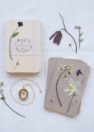 Pressed Flower DIY Kits